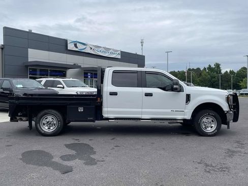 Used 2022 Ford F250 XL w/ Power Equipment Group AWD/4WD image 3