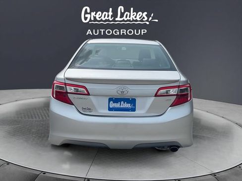 Used 2012 Toyota Camry SE FWD image 4