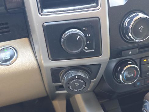 Used 2018 Ford F150 Lariat image 16