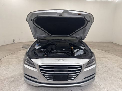 Used 2015 Hyundai Genesis 3.8 w/ Option Group 03 image 9
