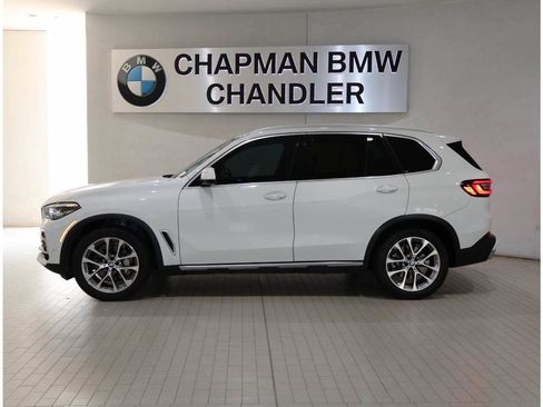 Used 2023 BMW X5 xDrive40i w/ Premium Package AWD/4WD image 3