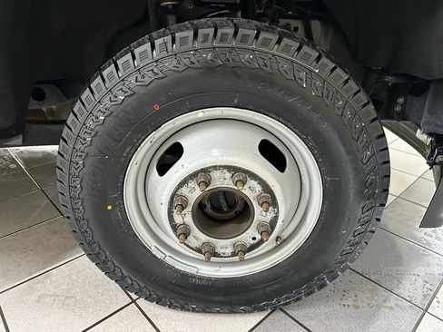 Used 2023 Ford F350 XLT image 17