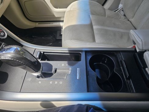 Used 2009 Lincoln MKS AWD image 19