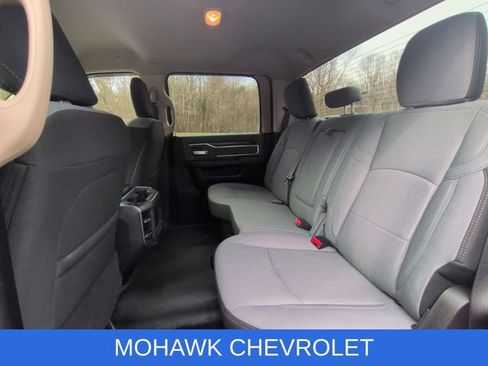 Used 2019 RAM 2500 Big Horn image 25