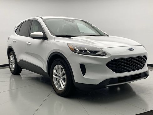 Used 2020 Ford Escape SE FWD image 7