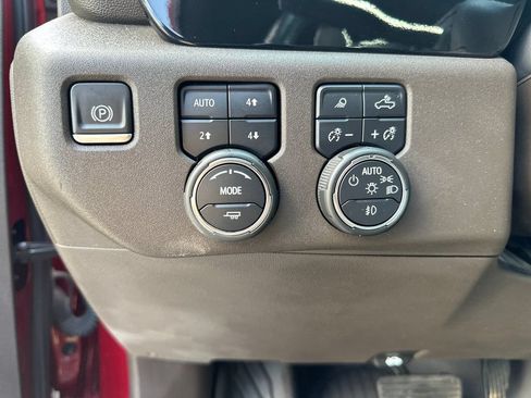 Used 2023 Chevrolet Silverado 1500 LTZ AWD/4WD image 18