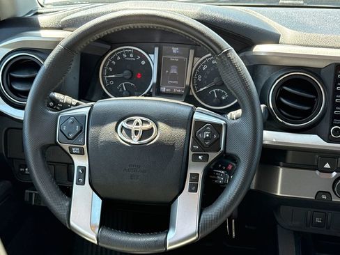 Used 2021 Toyota Tacoma SR5 RWD image 14