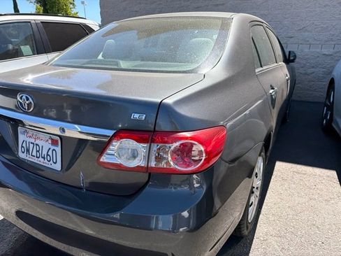 Used 2012 Toyota Corolla LE FWD image 3