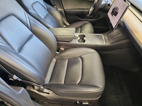 Used 2023 Tesla Model 3 Standard Range RWD image 7