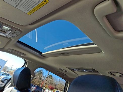 Used 2022 Kia Telluride EX w/ EX Premium Package image 15