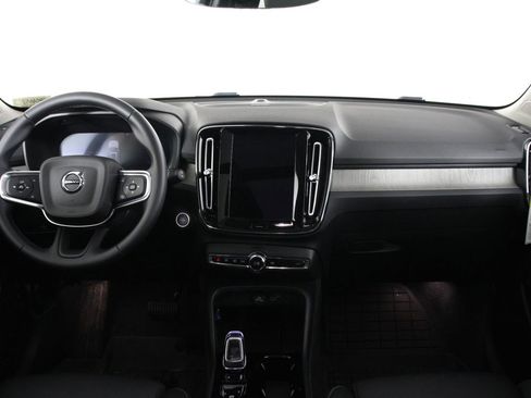 Certified 2026 Volvo XC40 B5 Ultra w/ Climate Package AWD/4WD image 7
