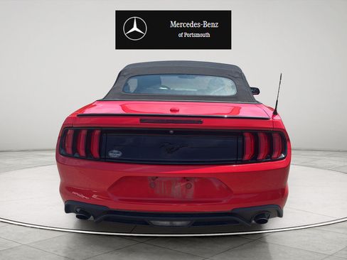 Used 2019 Ford Mustang Convertible w/ Black Accent Package RWD image 4