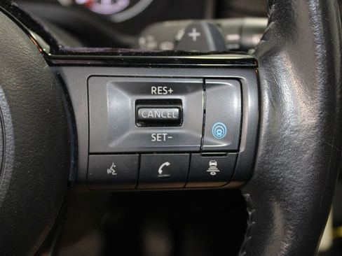 Used 2023 Nissan Rogue SL FWD image 22