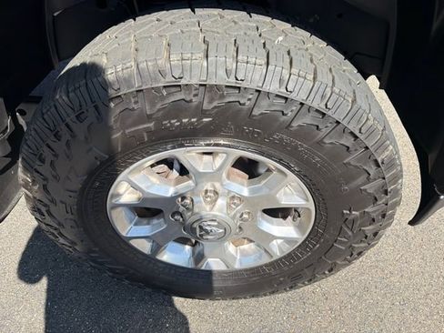 Used 2023 RAM 2500 Laramie AWD/4WD image 11
