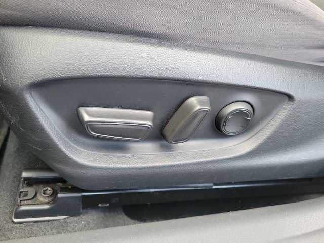 Used 2022 Toyota Camry LE FWD image 11