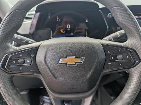 Used 2025 Chevrolet Trax LT image 21