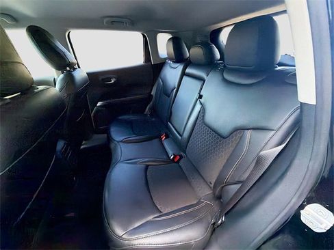 Used 2020 Jeep Compass Latitude w/ Popular Equipment Group image 20