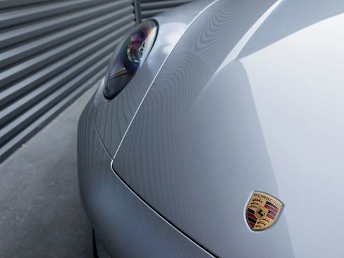 Certified 2024 Porsche 911 Carrera GTS image 36