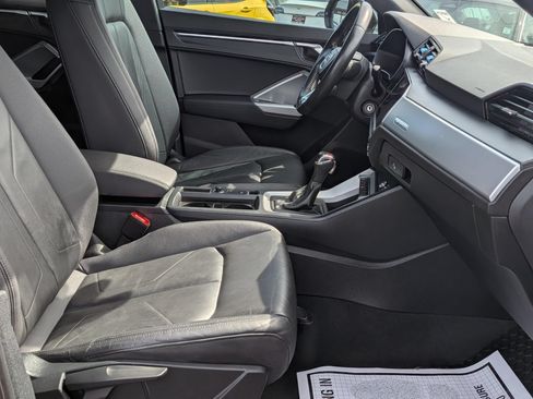 Used 2019 Audi Q3 2.0T Premium AWD/4WD image 7