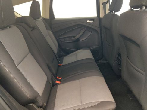 Used 2019 Ford Escape SE FWD image 19