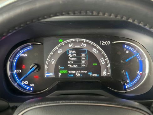 Used 2019 Toyota RAV4 XSE w/ Carpet Mat Package image 27