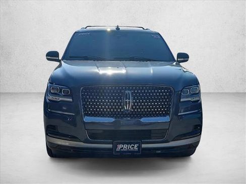 Used 2023 Lincoln Navigator L Reserve AWD/4WD image 8
