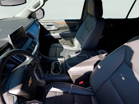 Certified 2024 Chevrolet Tahoe Premier w/ Max Trailering Package image 9