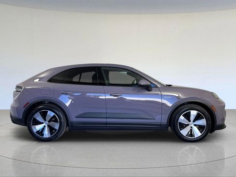 New 2026 Porsche Macan 4 Electric image 9