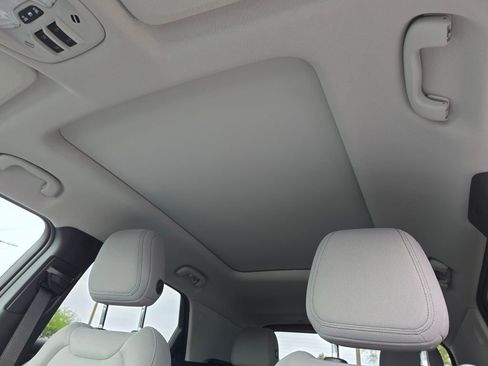 New 2026 Chevrolet TrailBlazer LT w/ Convenience Package FWD image 7