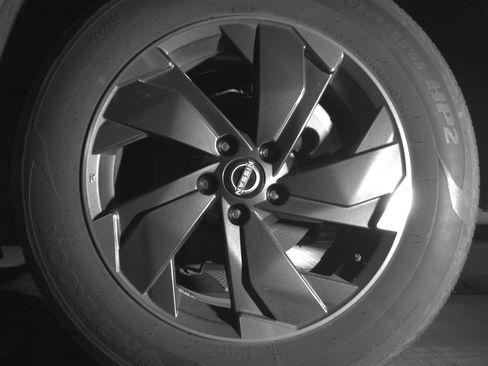 Used 2025 Nissan Rogue SV image 14