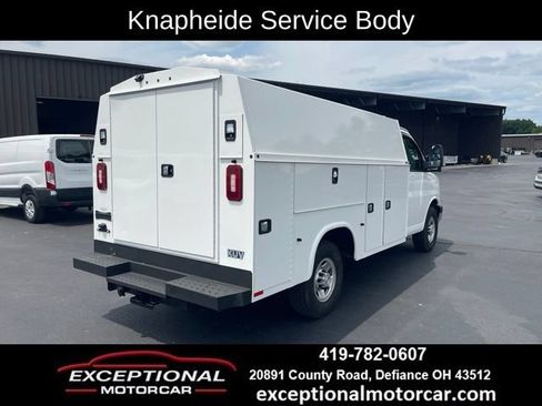 Used 2020 Chevrolet Express 3500 w/ Power Convenience Package RWD image 5
