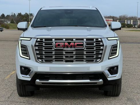 New 2026 GMC Yukon XL Denali w/ Denali Reserve Package image 44