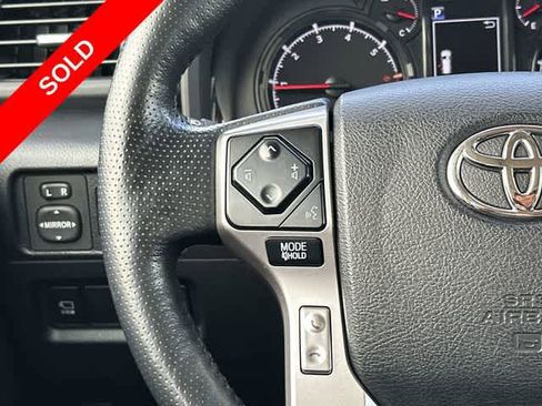 Used 2023 Toyota 4Runner SR5 Premium w/ Moonroof Package AWD/4WD image 9