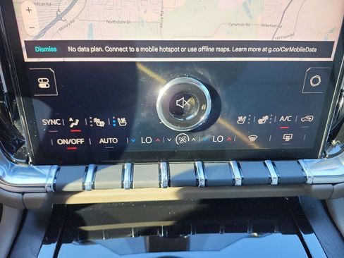 Certified 2026 GMC Yukon XL Denali w/ Denali Reserve Package image 21