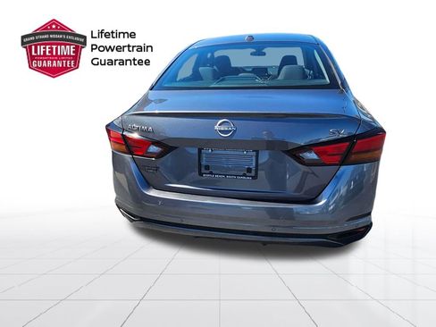 Used 2024 Nissan Altima 2.5 SV FWD image 8