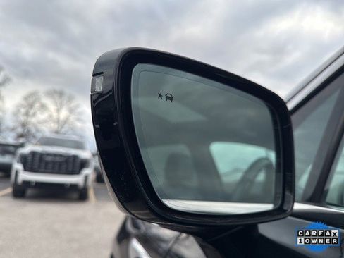 Used 2023 Buick Enclave Essence w/ Experience Buick Package image 13