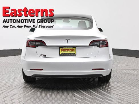 Used 2021 Tesla Model 3 Standard Range Plus image 6