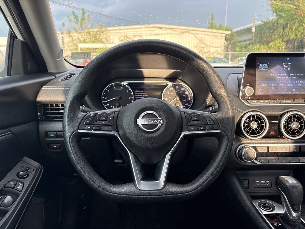 Used 2025 Nissan Sentra SV FWD image 20