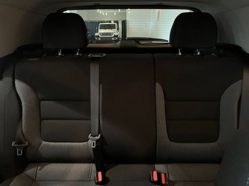Used 2025 Chevrolet TrailBlazer LT FWD image 37