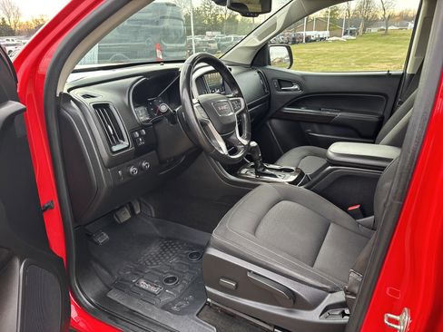 Used 2018 GMC Canyon SLE w/ SLE Convenience Package image 10
