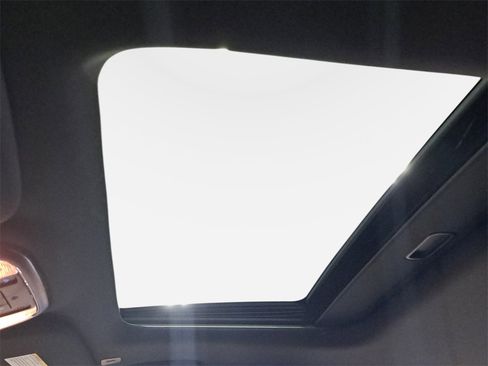 Used 2018 Dodge Durango R/T image 31