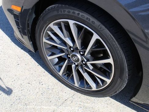 Used 2022 Hyundai Sonata Limited w/ Cargo Package FWD image 3