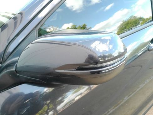 Used 2016 Honda HR-V EX image 14