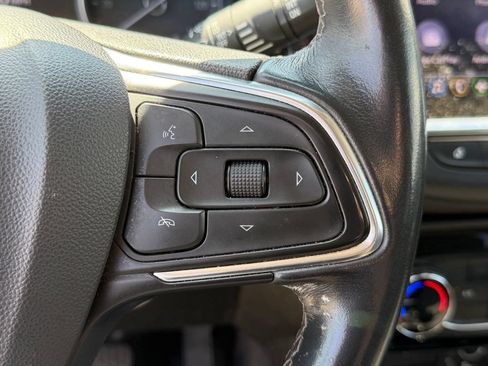 Used 2022 Buick Encore GX Preferred w/ Sport Touring Package FWD image 14