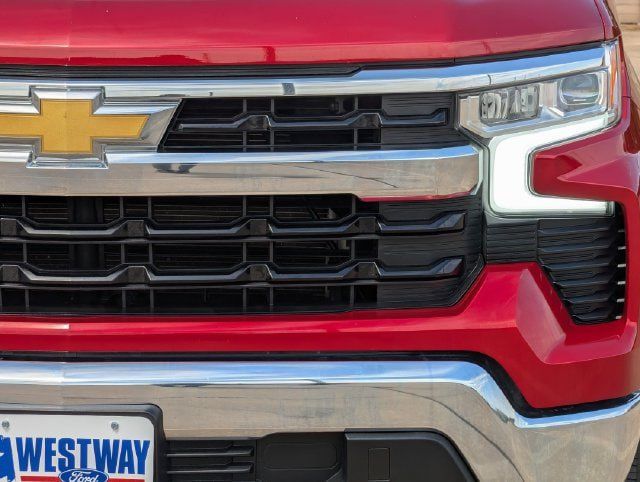 Used 2022 Chevrolet Silverado 1500 LT w/ Texas Edition Plus RWD image 8