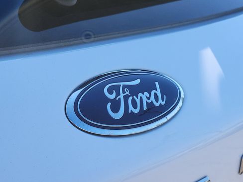 Used 2022 Ford Escape SEL w/ Technology Package image 30