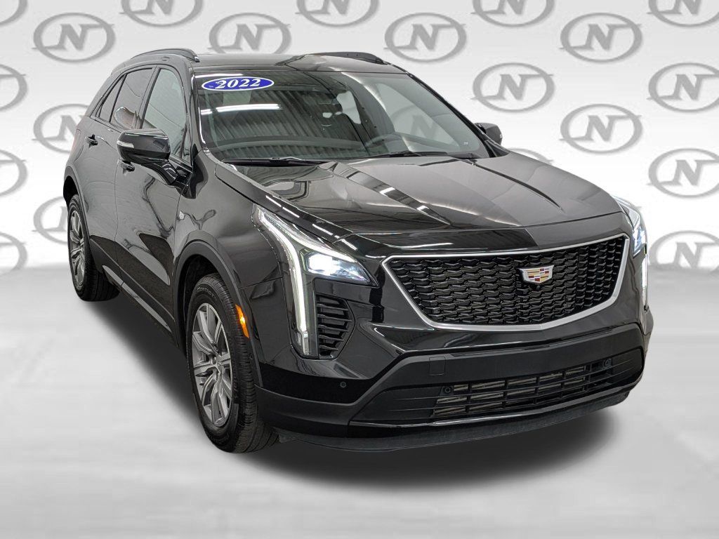 Used 2022 Cadillac XT4 Sport w/ Enhanced Visibility Package AWD/4WD image 32