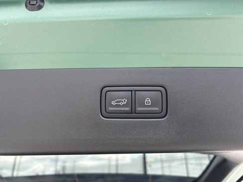 New 2026 Hyundai Ioniq 9 SEL image 12