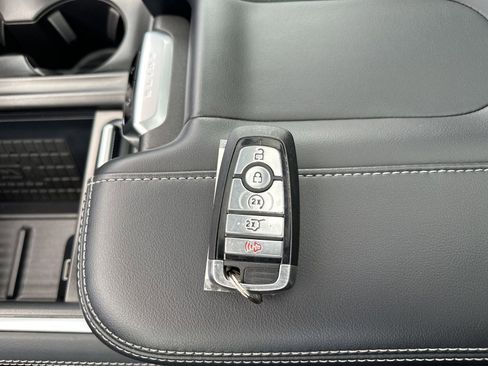 Used 2025 Ford Expedition Max Platinum AWD/4WD image 78