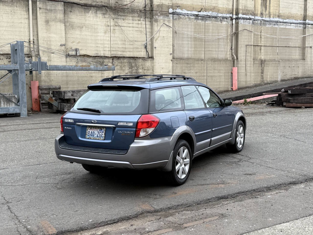 Used 2009 Subaru Outback 2.5i Special Edition AWD/4WD image 53